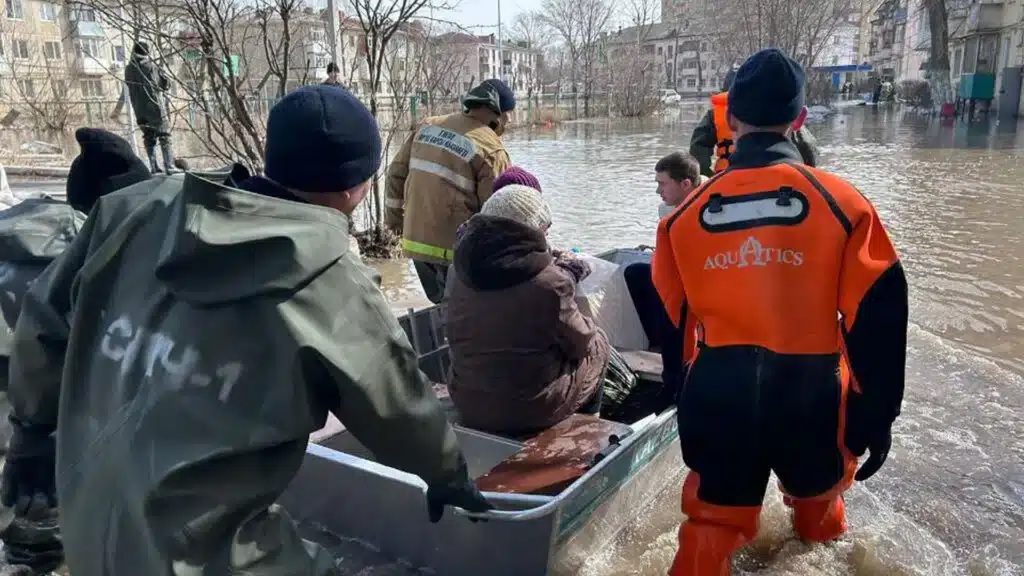 Правительство выделило средства на приобретение домов для пострадавших от паводков в Аркалыке